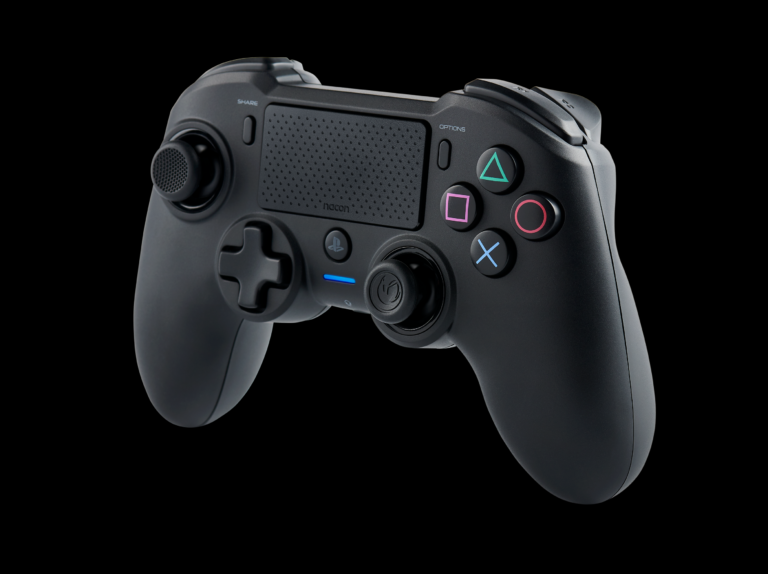NACON PS4 ASIMETRIČNI BREZŽIČNI IGRALNI PLOŠČEK, ČRN