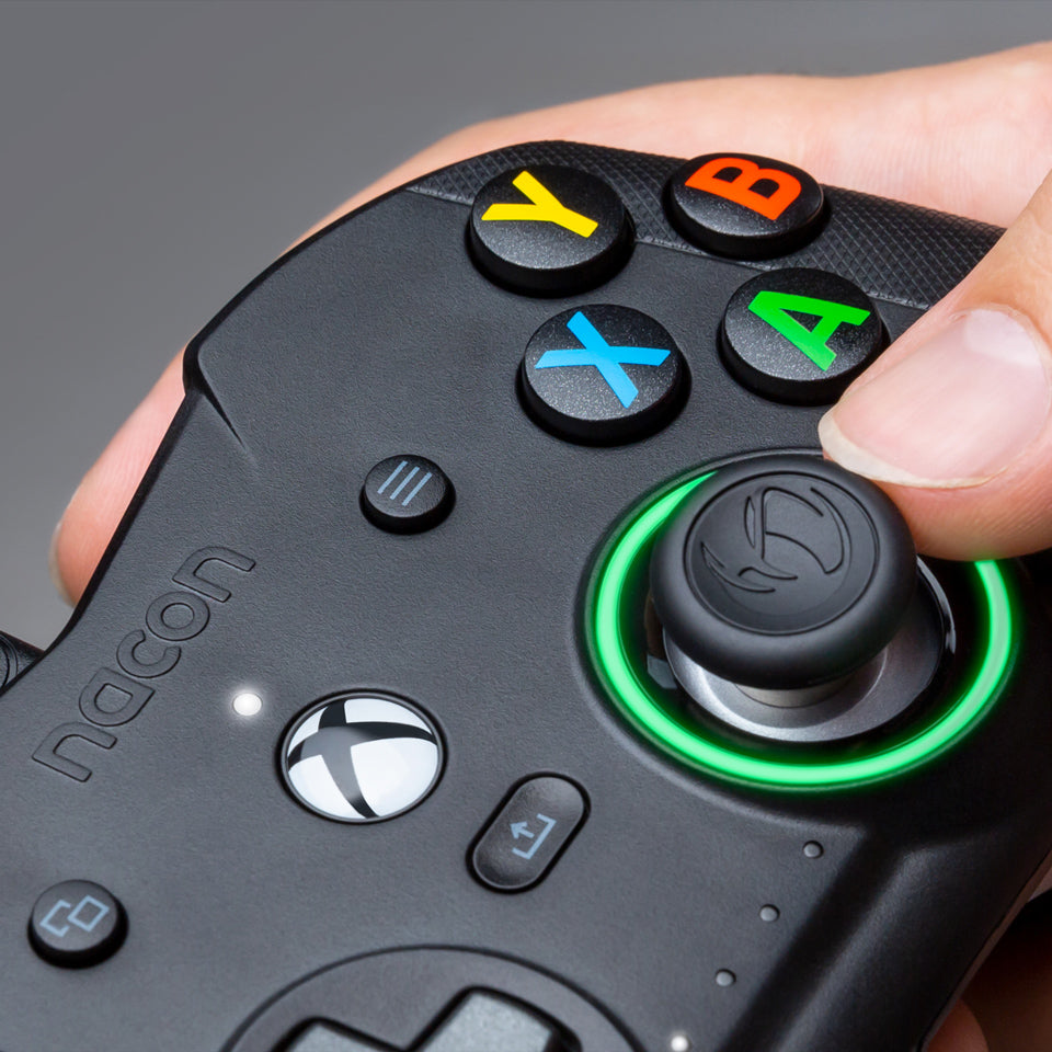 NACON XBOX SERIES REVOLUTION X PRO IGRALNI PLOŠČEK