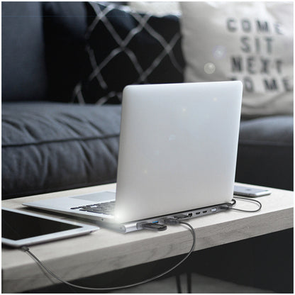 Priklopna postaja USB-C => 3x USB 3.0 tip A USB-C PD 100W 2x HDMI VGA RJ45 11 izhodov srebrn LogiLink (UA0373)