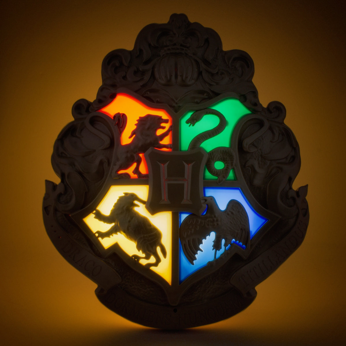 PALADONE Harry Potter Hogwarts crest namizna svetilka z daljincem