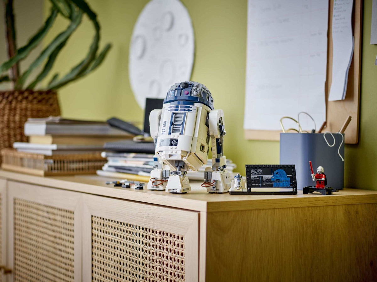 LEGO Star Wars R2-D2™ #75379