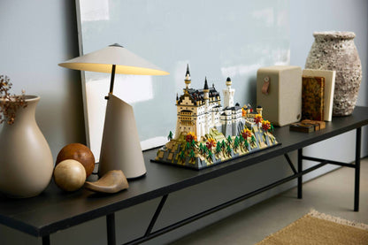 LEGO ARCHITECTURE - NEUSCHWANSTEIN CASTLE #21063