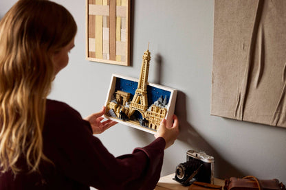 LEGO ARCHITECTURE - PARIS - CITY OF LOVE #21064