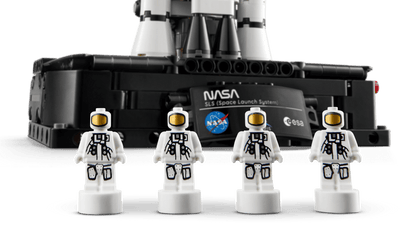 LEGO TECHNIC - NASA ARTEMIS SPACE LAUNCH SYSTEM ROCKET #42221