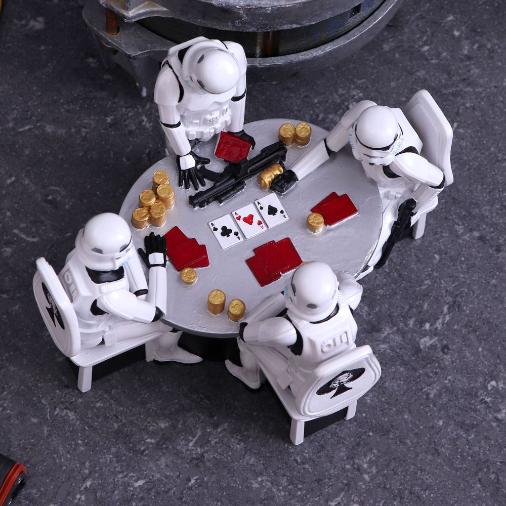 NEMESIS NOW Stormtrooper poker face figurica