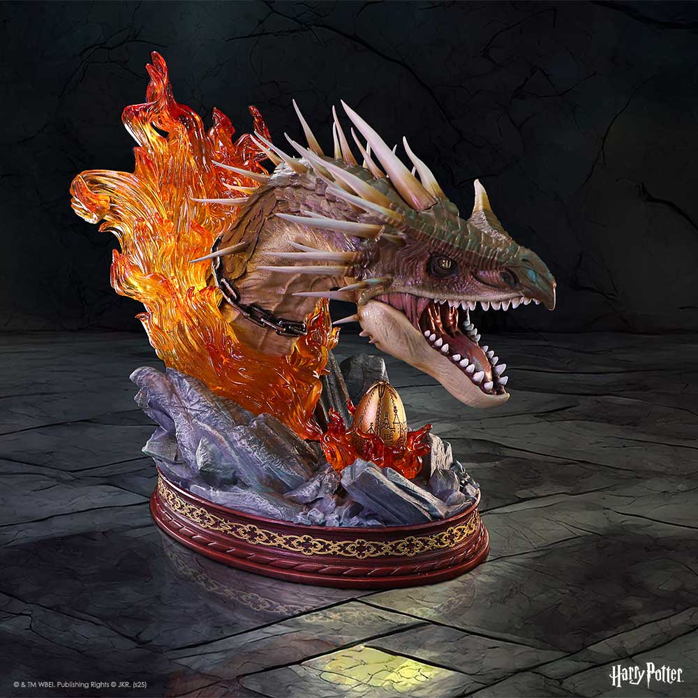 NEMESIS NOW HARRY POTTER HUNGARIAN HORNTAIL kipec 32.5CM