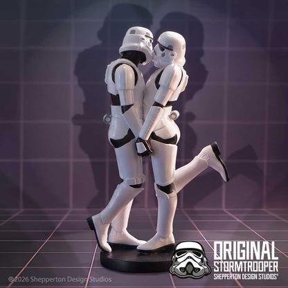 NEMESIS NOW - ORIGINAL STORMTROOPER - FIRST KISS 14.6CM