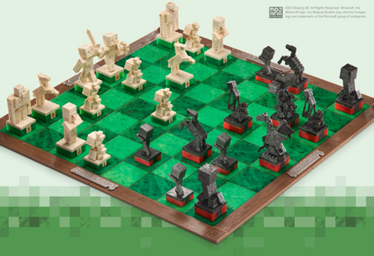 NOBLE COLLECTION Minecraft Overworld heroes Vs. hostile mobs šah