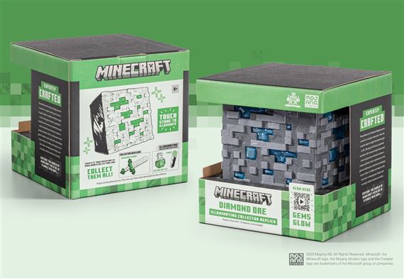 NOBLE COLLECTION Minecraft Illuminating diamond ore replika