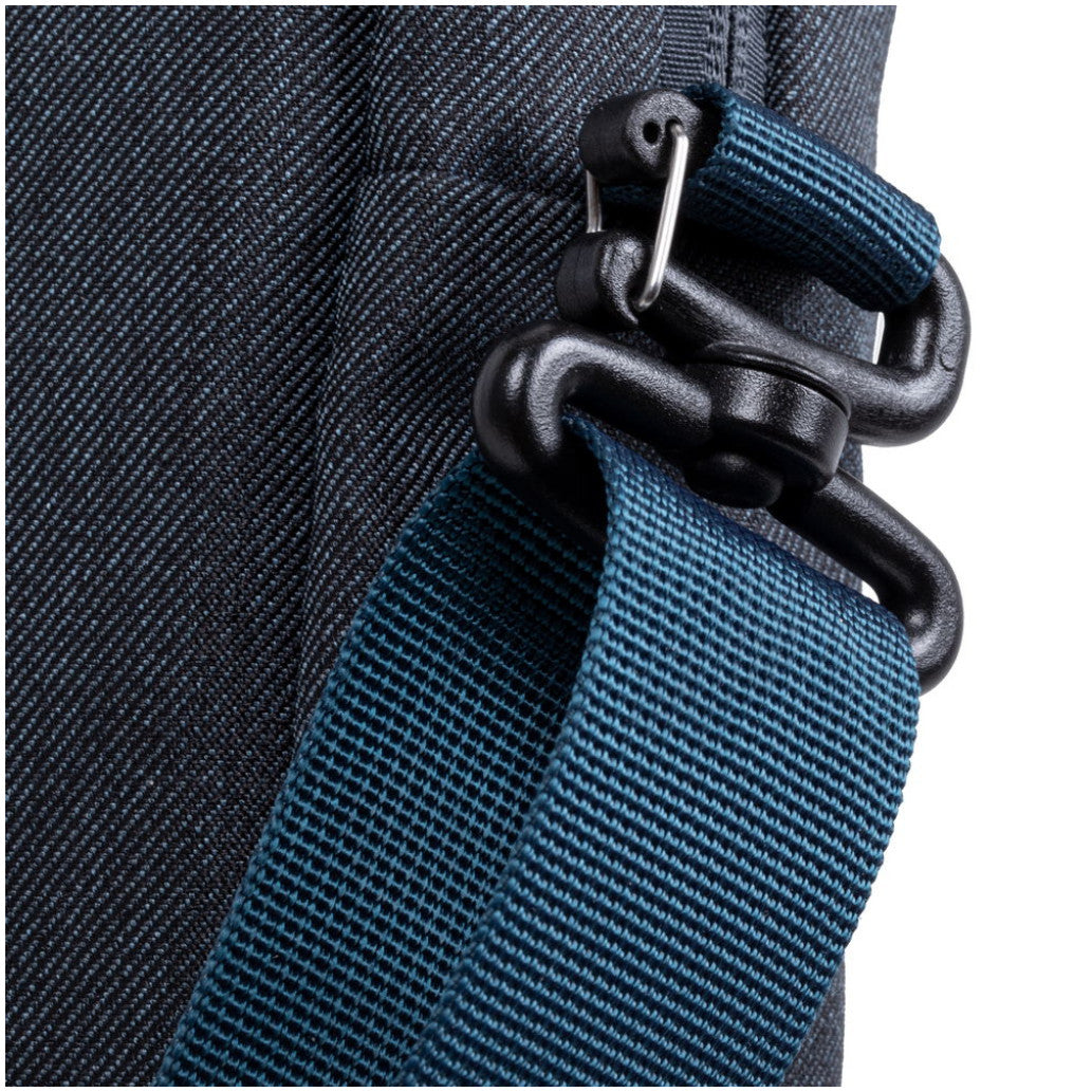 Torba za notesnik 39,6 cm (15,6″) RivaCase temno siva (7731 DARK GREY)