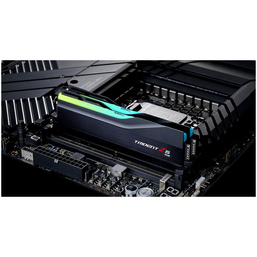DDR5 32GB 6400MHz CL32 KIT (2x16GB) G.Skill Trident Z5 RGB 1,40V Gaming črna (F5-6400J3239G16GX2-TZ5RK)