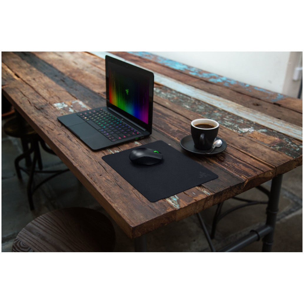 Podloga za miško Razer Goliathus Mobile Stealth Edition (RZ02-01820500-R3M1)