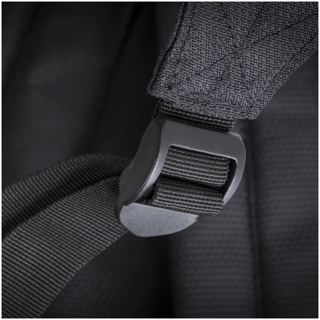 Nahrbtnik za notesnik 39,6 cm (15,6″) RivaCase črn (8065 BLACK)