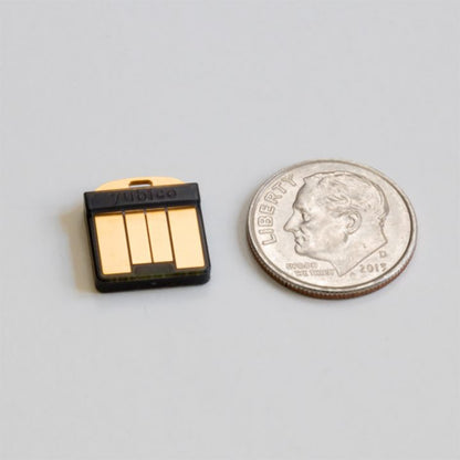 Varnostni ključ Yubico YubiKey 5 Nano, USB-A, črn