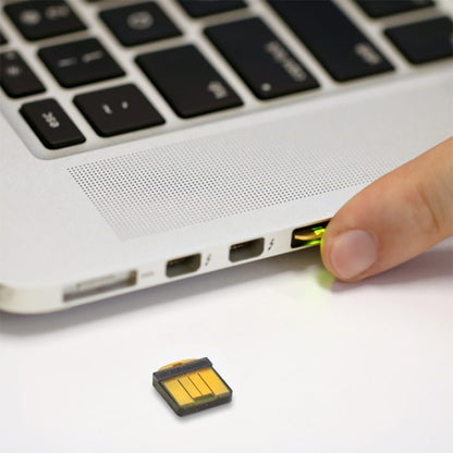 Varnostni ključ Yubico YubiKey 5 Nano, USB-A, črn