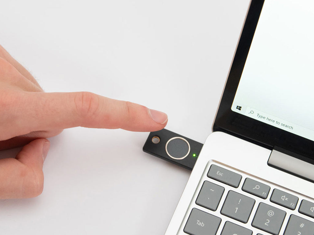 Varnostni ključ Yubico YubiKey C Bio, FIDO Edition, USB-C