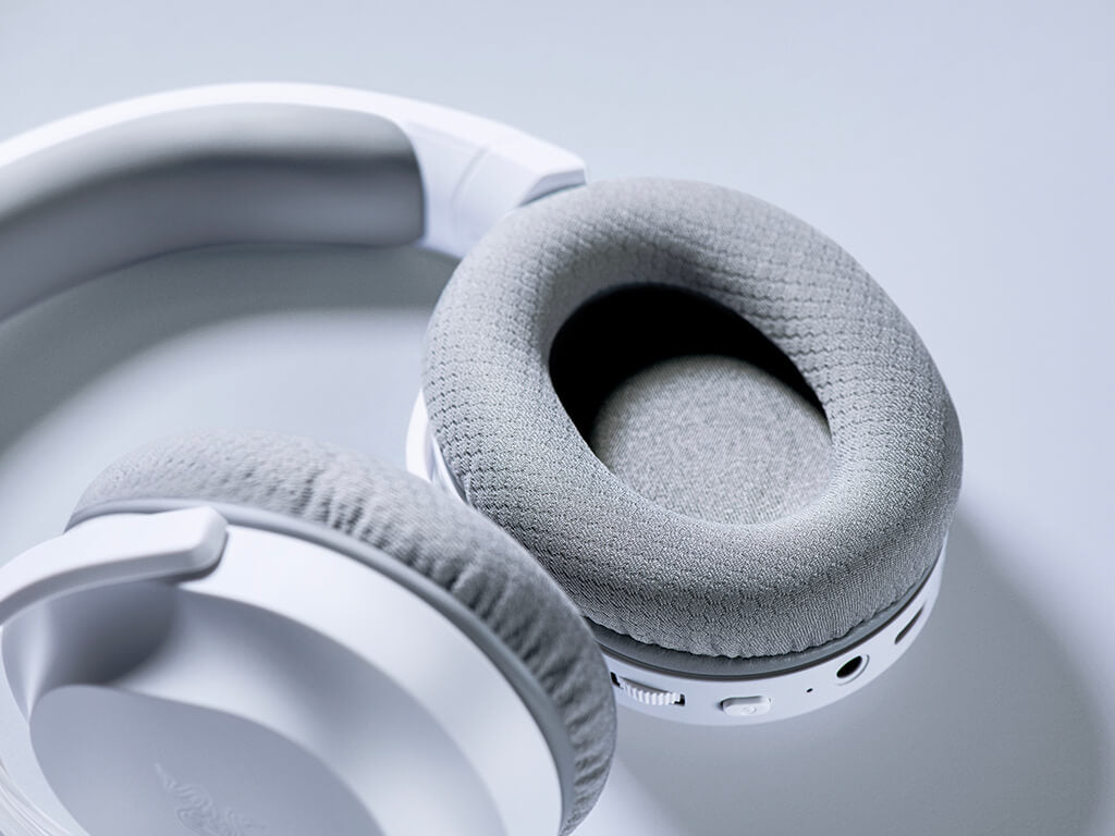 Slušalke Razer Barracuda X Wireless Mercury (2022), bele