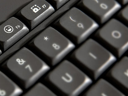 Tipkovnica Logitech K650 Signature, Wireless, USB, grafitna, SLO g.