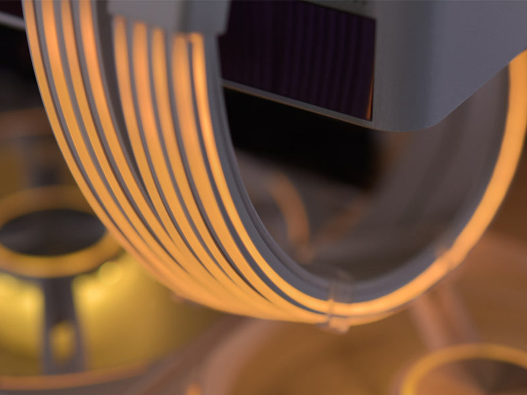 Kabel Lian Li Strimer Plus V2 Dual 8-Pin RGB, PCIe, za grafčno kartico, 30 cm