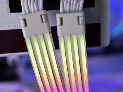 Kabel Lian Li Strimer Plus V2 Dual 8-Pin RGB, PCIe, za grafčno kartico, 30 cm