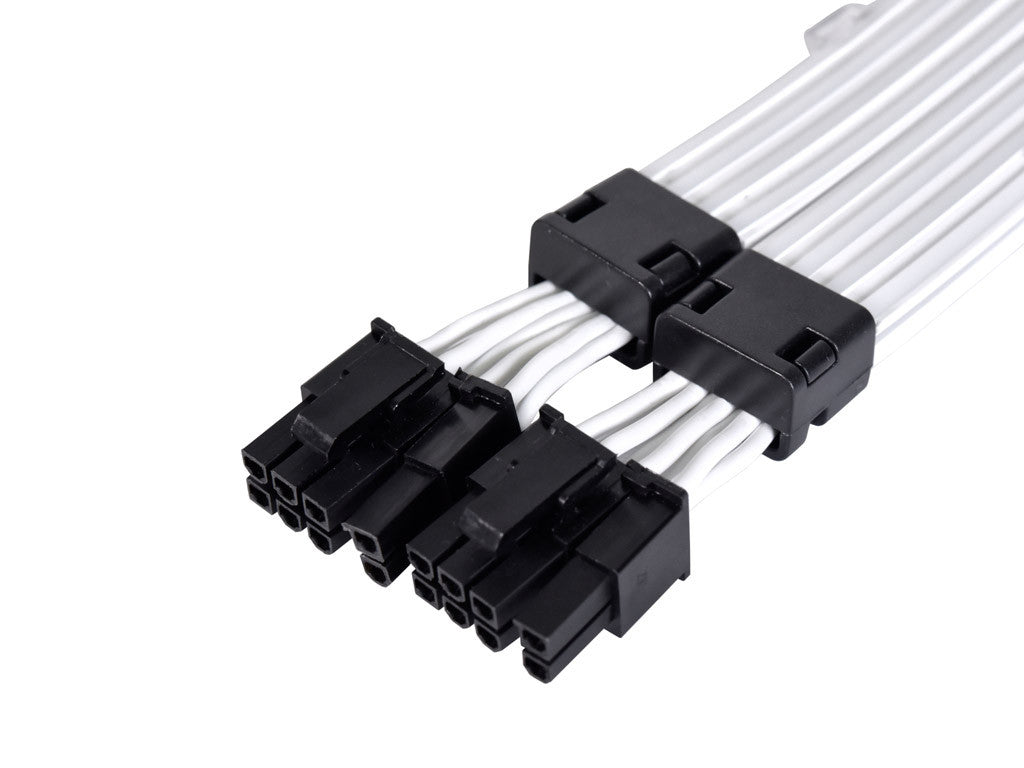 Kabel Lian Li Strimer Plus V2 Dual 8-Pin RGB, PCIe, za grafčno kartico, 30 cm