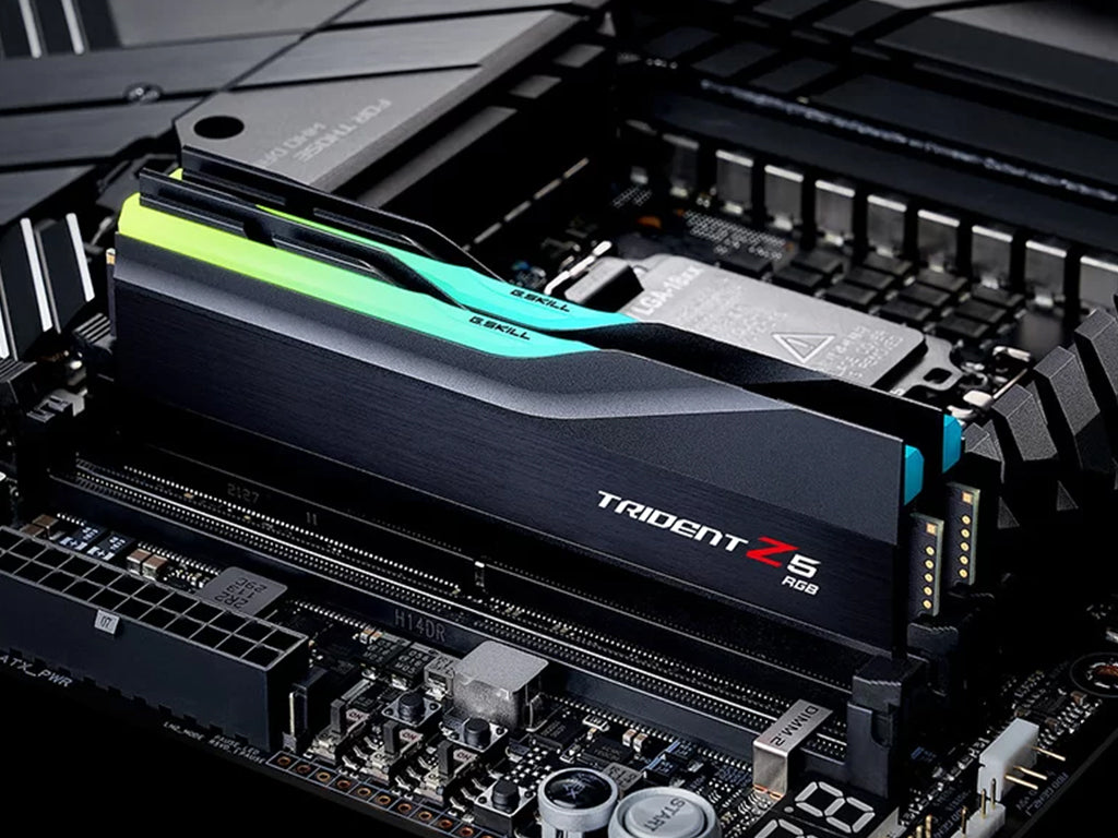 RAM DDR5 32GB Kit (2x 16GB) PC5-51200 6400MT/s CL32 1.40V, G.SKILL Trident Z5 RGB, Intel XMP