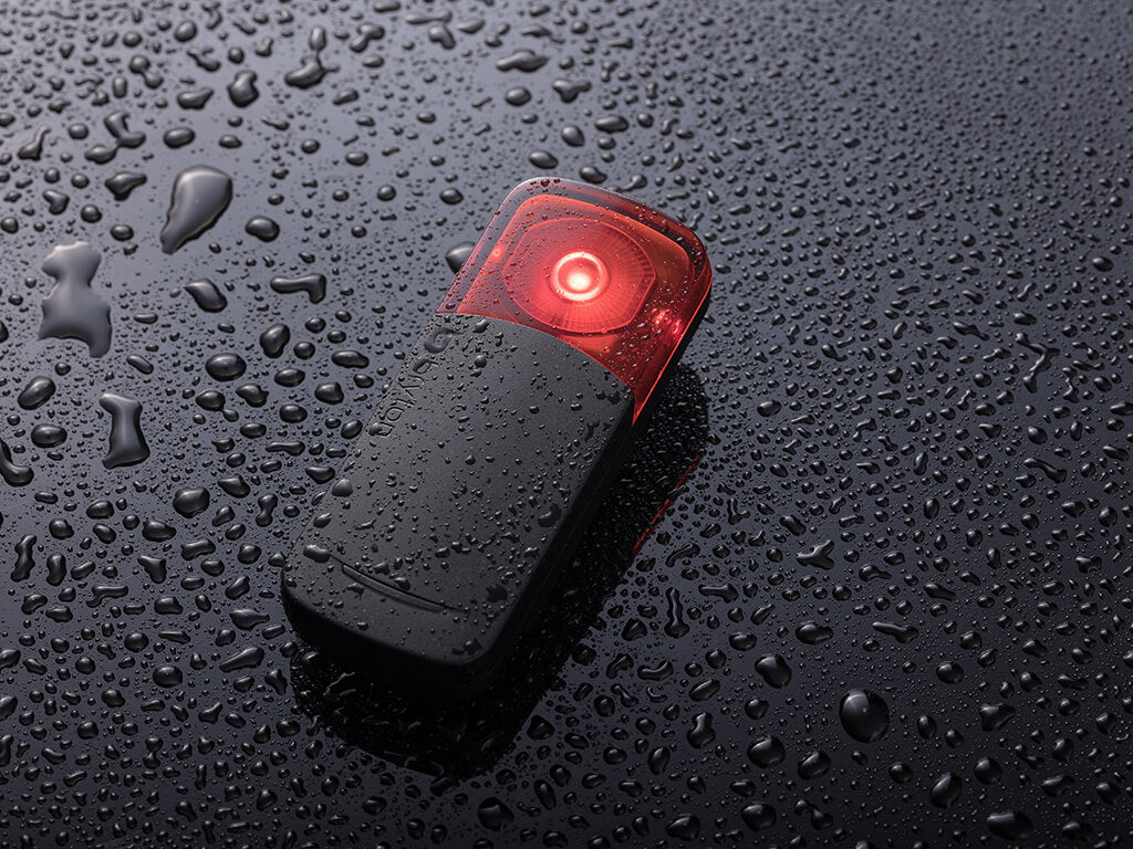 Radarska zadnja luč Bryton Gardia R300L, USB-C, ANT+, BLE