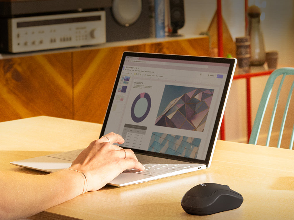 Miška Logitech M240 Silent Bluetooth, grafitna