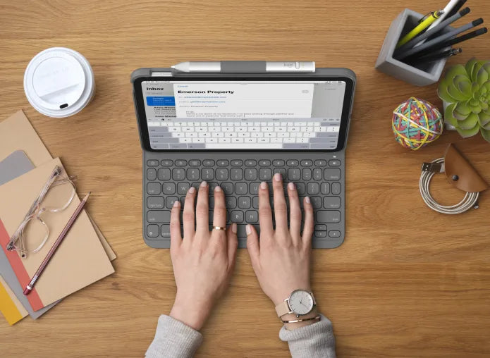 Ovitek s tipkovnico Logitech SLIM FOLIO za iPad (10. gen, A16 Gen), siv, SLO g.