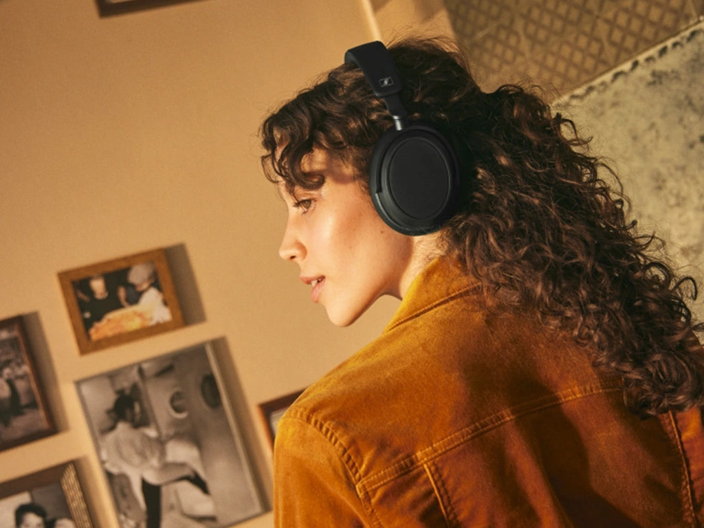 Slušalke Sennheiser ACCENTUM PLUS, ANC, Wireless, črne