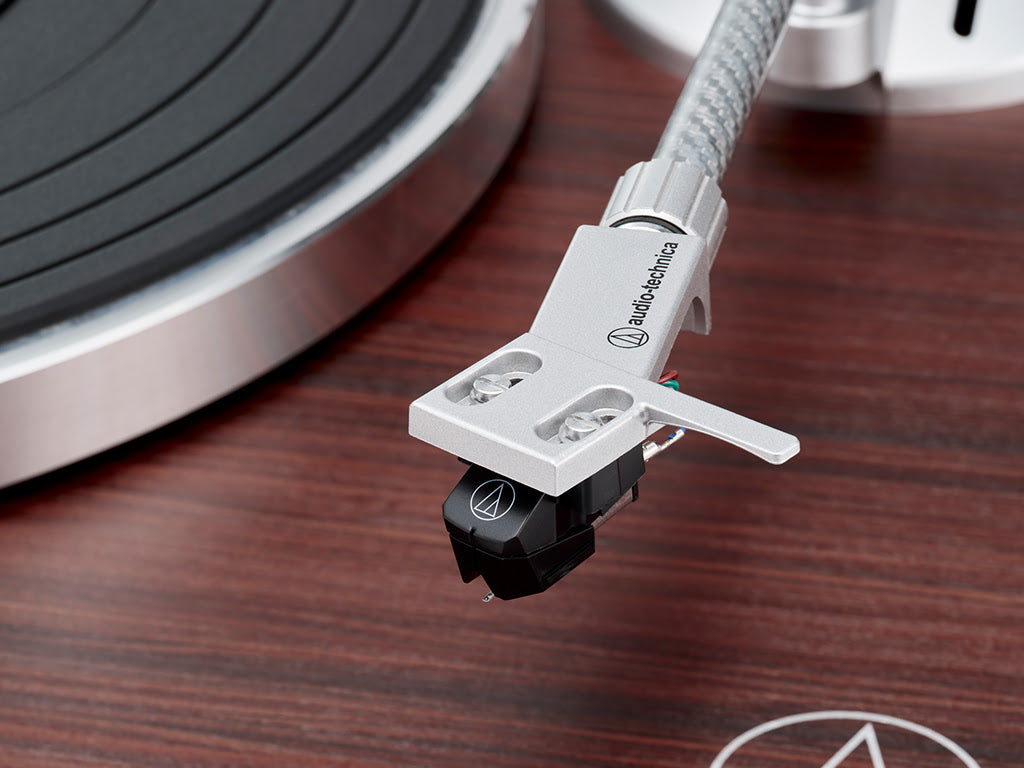 Gramofon Audio-Technica AT-LPW50BTRW, Bluetooth