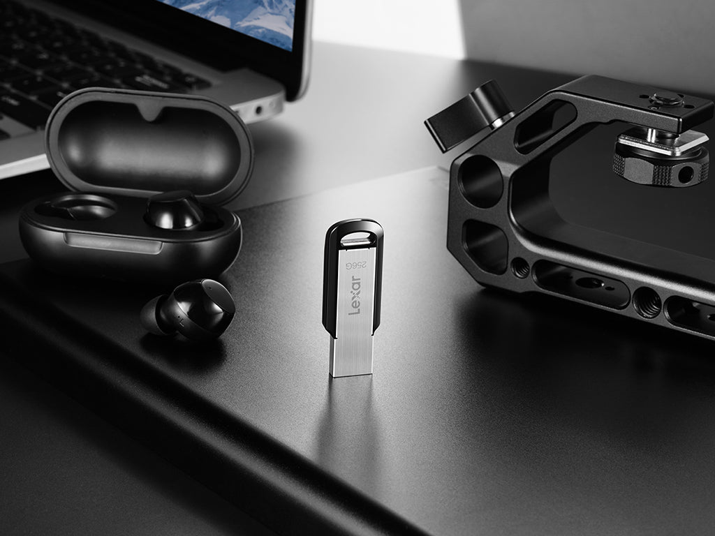 USB ključek Lexar JumpDrive M400, 64GB, USB 3.0, 150 MB/s