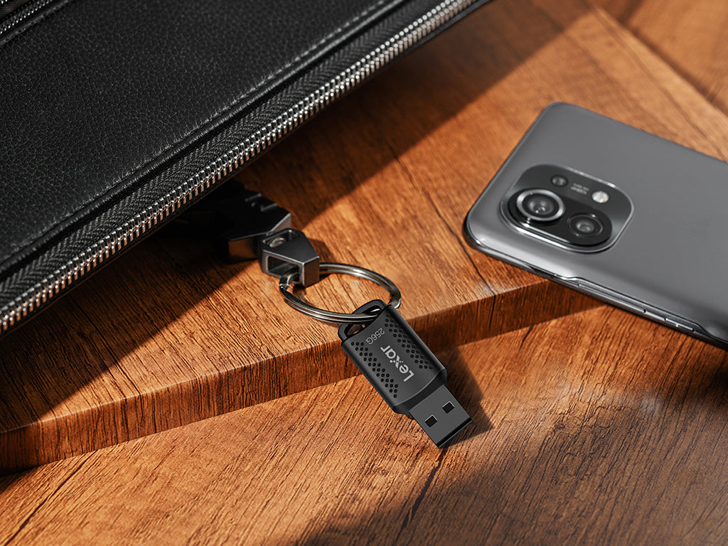 USB ključek Lexar JumpDrive V400, 256GB, USB 3.0, 100 MB/s