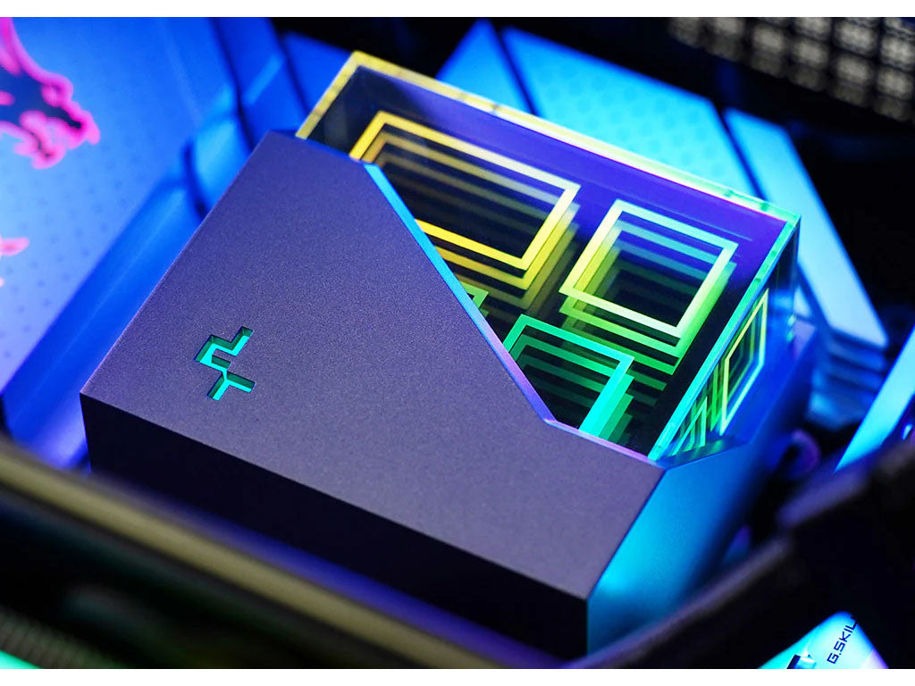 Komplet za tekočinsko hlajenje AIO Liquid Cooler DeepCool LT520, 240mm, RGB, črn