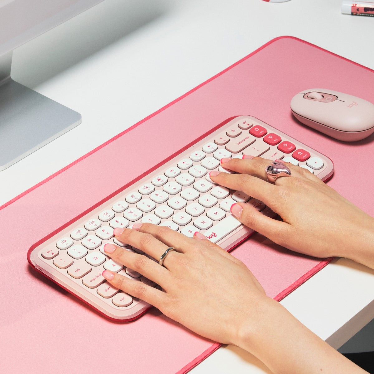 Tipkovnica Logitech Pop Icon Keys, Bluetooth, roza, SLO g.