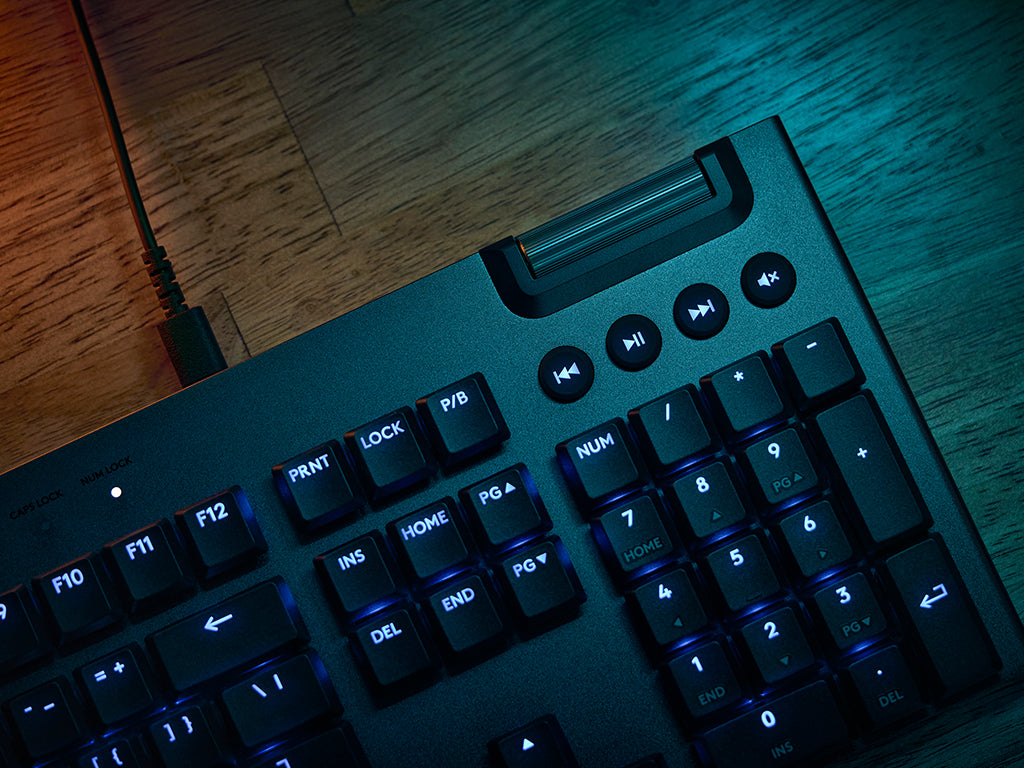 Tipkovnica Logitech G915 X, GL Tactile, žična, SLO g.