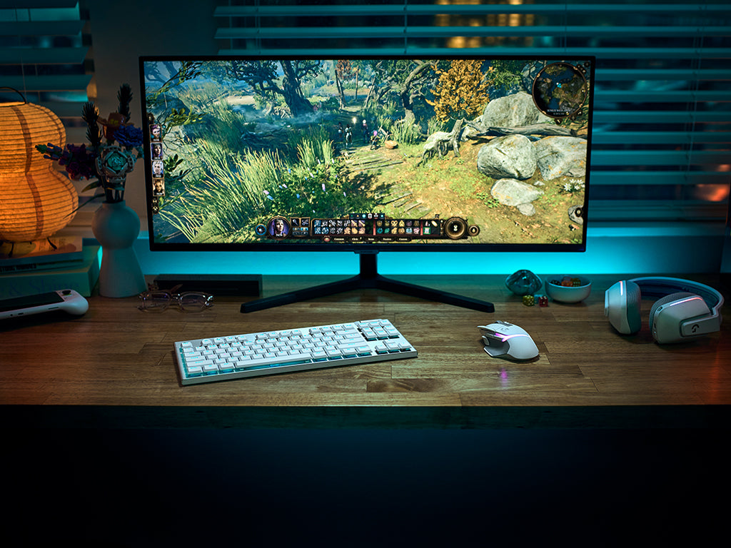 Tipkovnica Logitech G915 X LIGHTSPEED TKL, GL Tactile, Wireless, bela, SLO g.