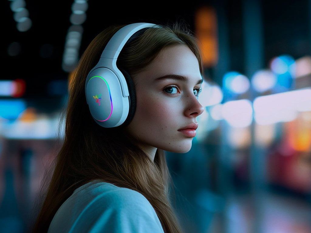 Slušalke Razer Barracuda X Chroma Wireless, bele