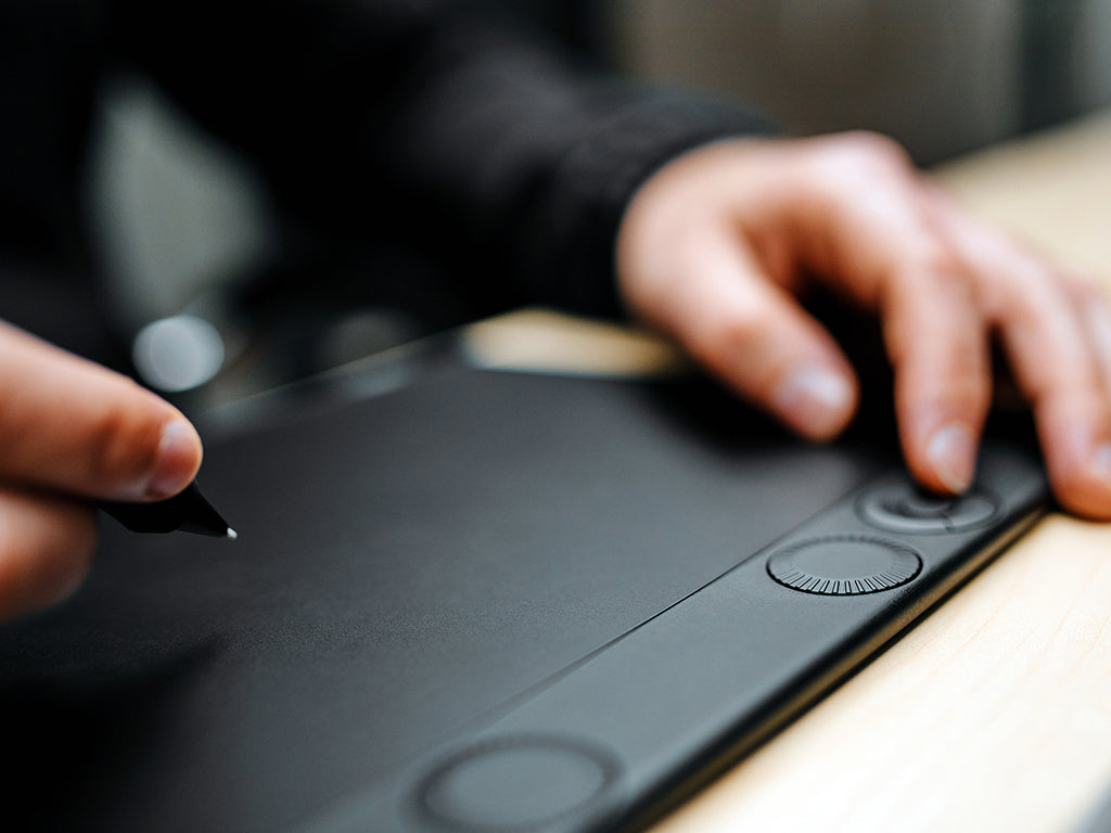 Grafična tablica Wacom Intuos Pro Medium 2025