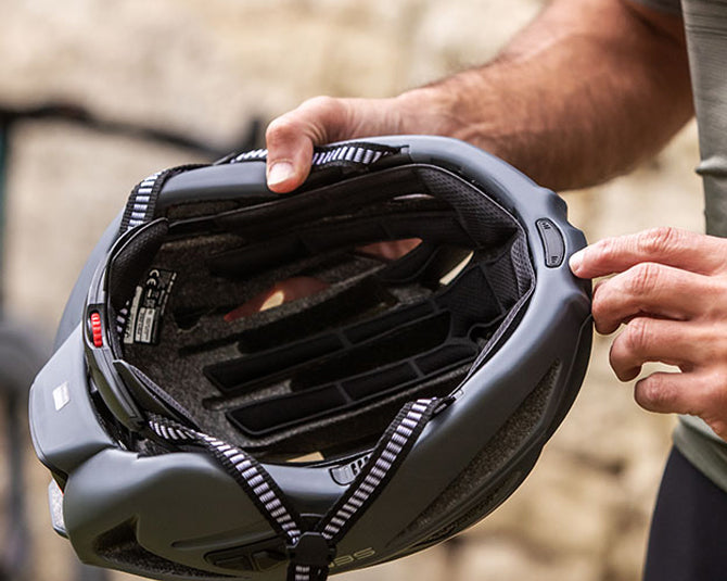 Kolesarska čelada SENA R2 EVO Smart Helmet, Mesh, Mat črna, L