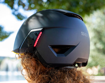 Kolesarska čelada SENA U1 Smart Helmet, Siva, L