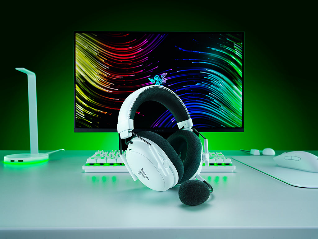 Slušalke Razer BlackShark V3 Pro, Bele