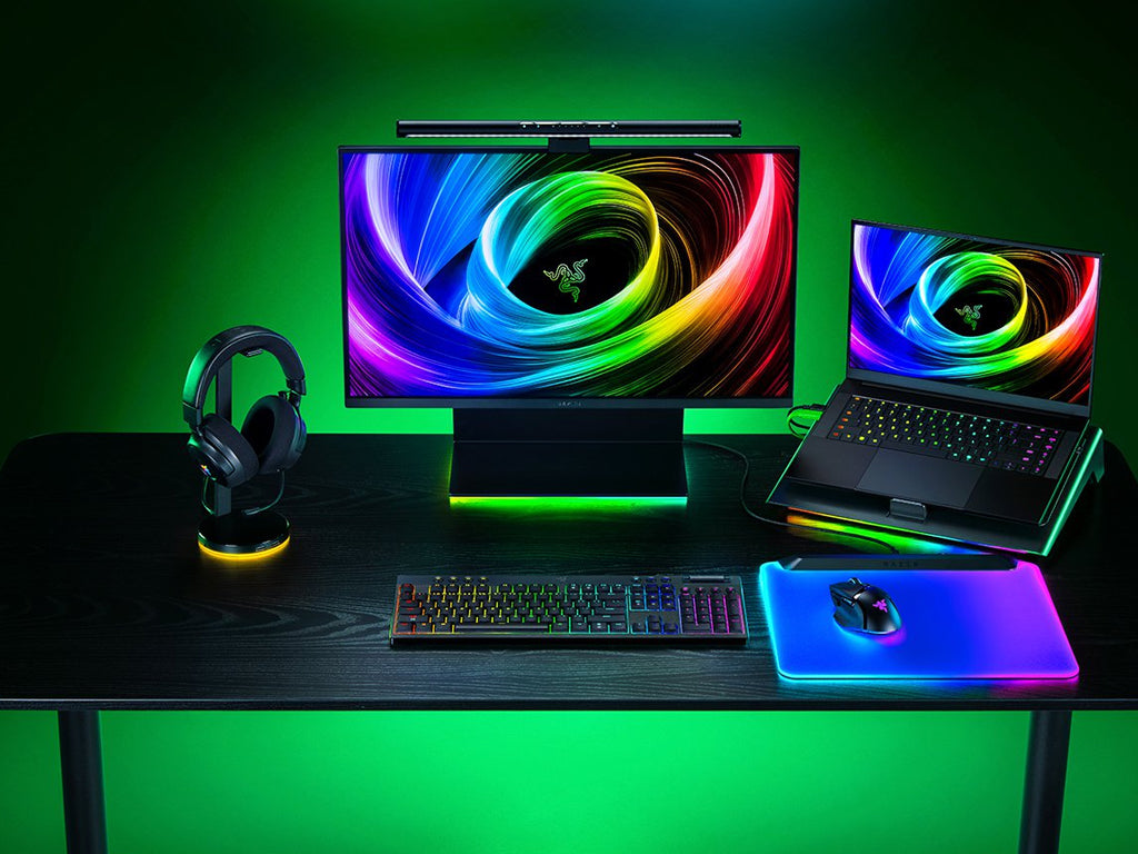 Tipkovnica Razer BlackWidow V4 Low-profile HyperSpeed, Rumena stikala, US SLO g.