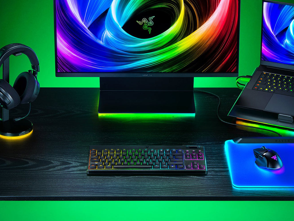 Tipkovnica Razer BlackWidow V4 Low-profile Tenkeyless HyperSpeed, Rumena stikala, US SLO g.