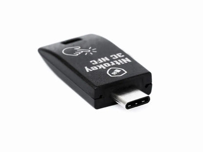 Varnostni ključ Nitrokey 3C NFC, USB-C