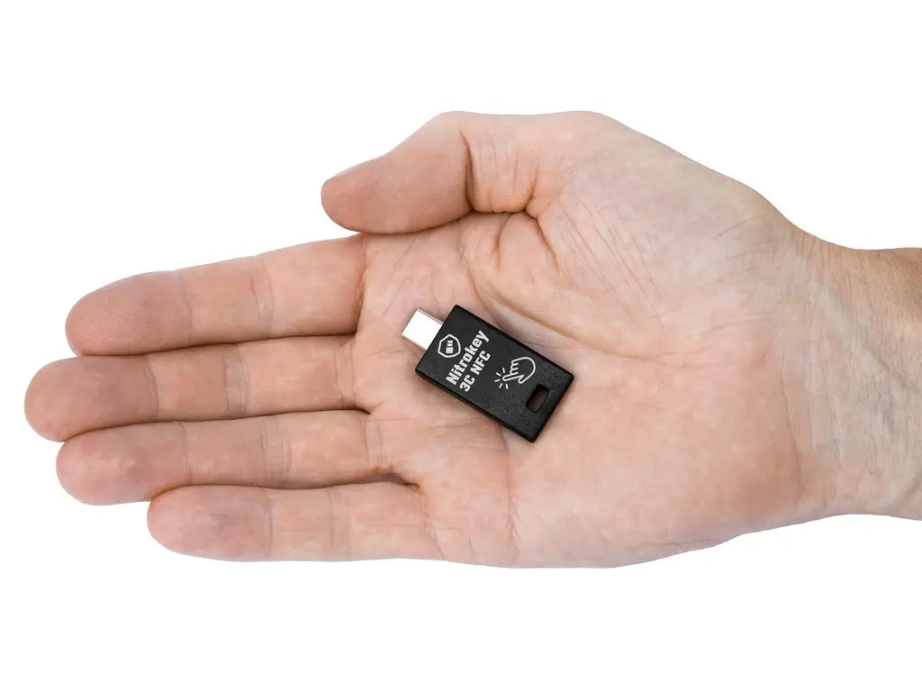 Varnostni ključ Nitrokey 3C NFC, USB-C