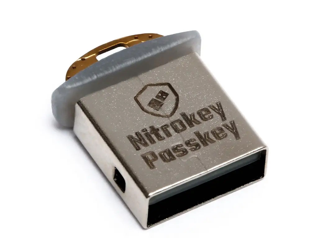 Varnostni ključ Nitrokey Passkey, USB-A