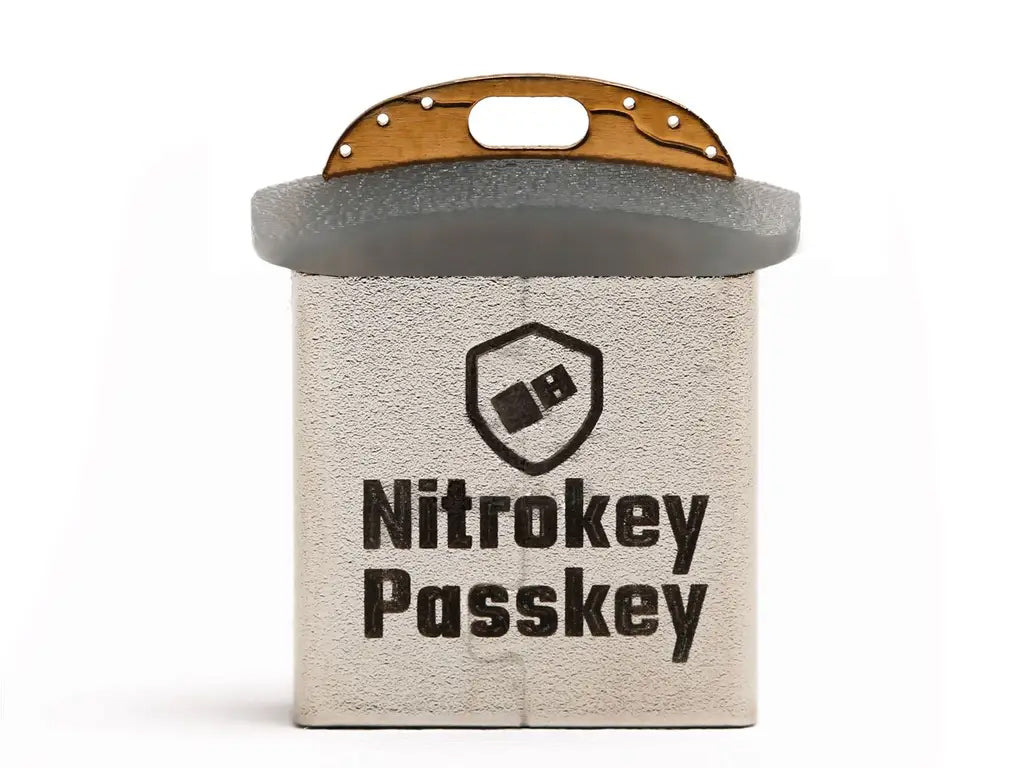 Varnostni ključ Nitrokey Passkey, USB-A
