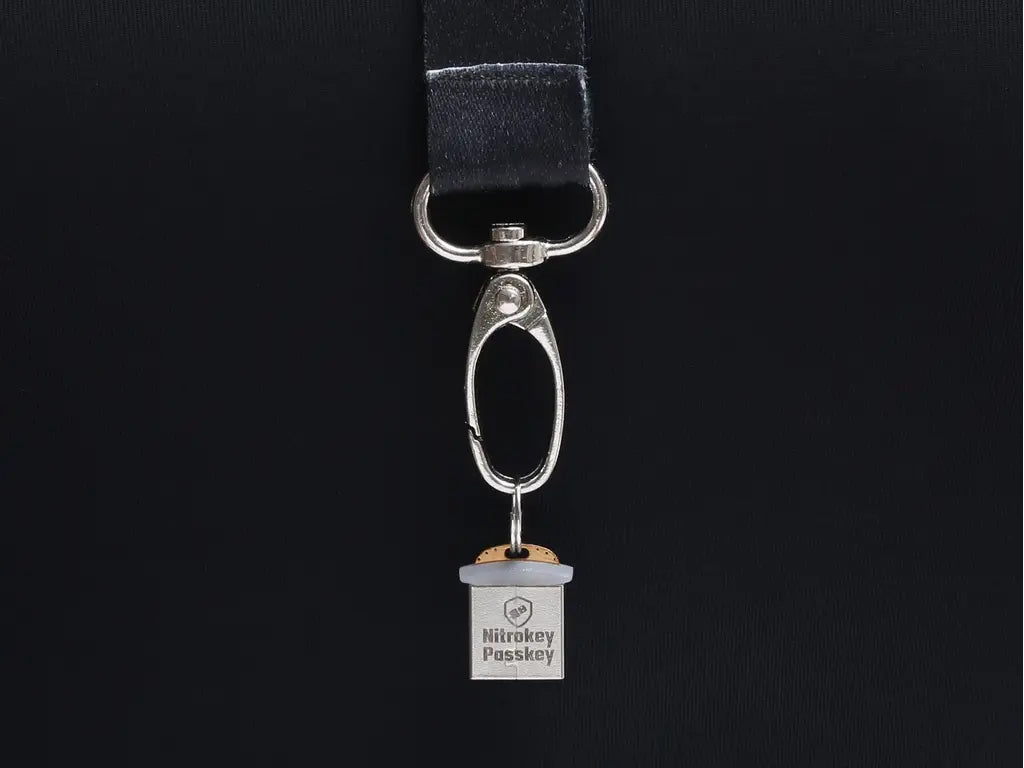 Varnostni ključ Nitrokey Passkey, USB-A