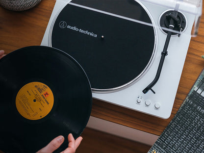Gramofon Audio-Technica AT-LP70XBTWS, Bluetooth, belo-srebrn